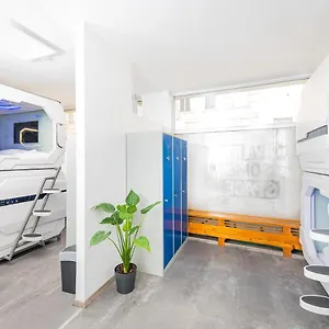  Hostel Space - Center Österreich